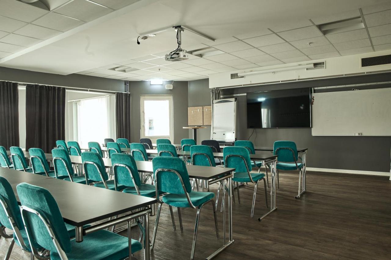 Jönköping Hasse Pa Sjoekanten Hotell & Restaurang מראה חיצוני תמונה